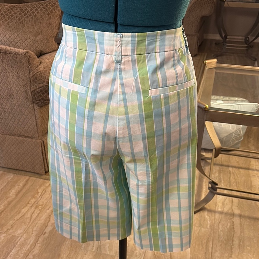 🔥 Closet Clear Out 🔥. Anne Klein Bermuda Shorts - Picture 2 of 5